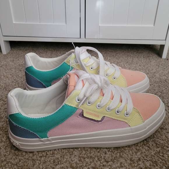 Women's Rocket Dog Retro Colorful Canvas Sneakers, Size 8 - Picture 3 of 9